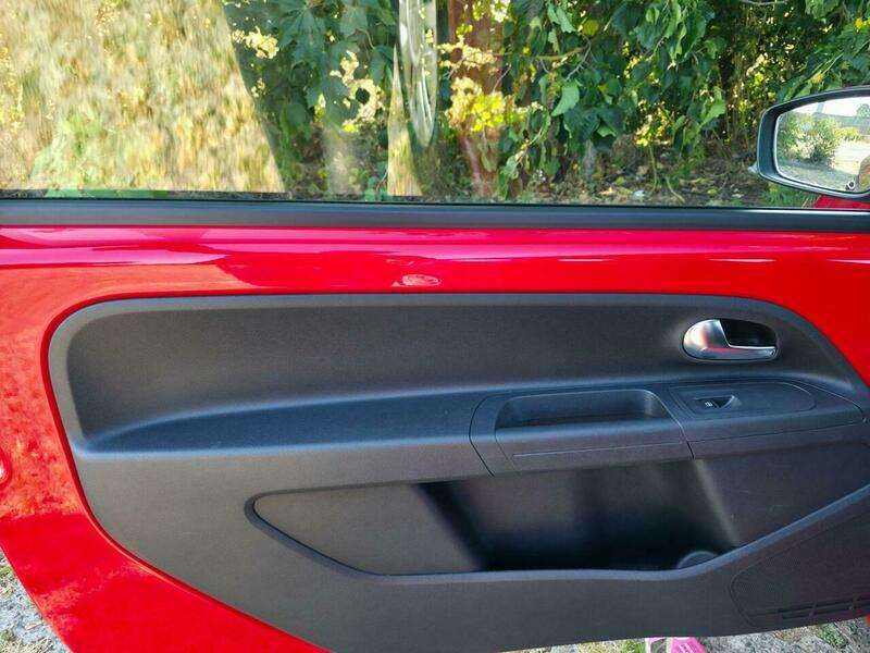 2015 VOLKSWAGEN UP 2015 VOLKSWAGEN UP