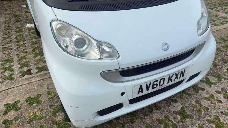 A 2010 SMART FORTWO 1.0 MHD Passion SoftTouch Euro 5 (s/s) 2dr A 2010 SMART FORTWO 1.0 MHD Passion SoftTouch Euro 5 (s/s) 2dr