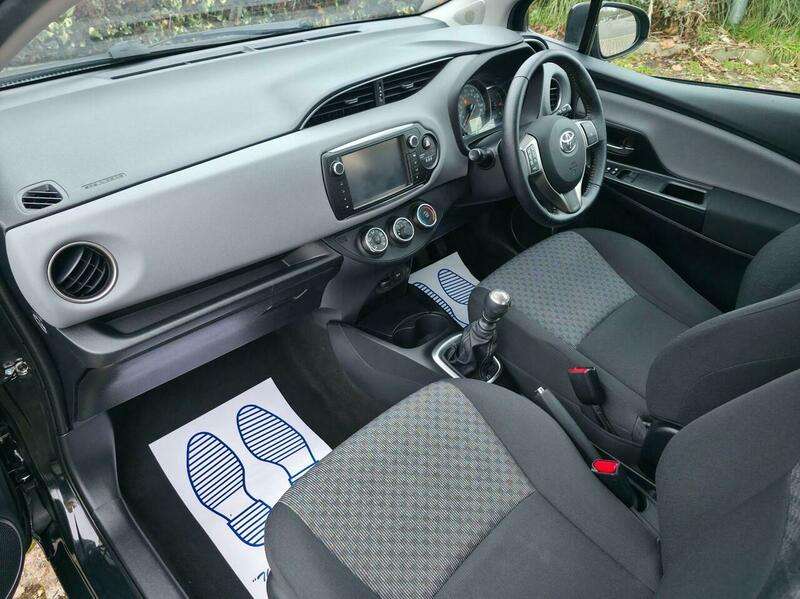 2014 TOYOTA YARIS 2014 TOYOTA YARIS