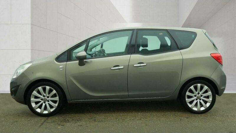 A 2012 VAUXHALL MERIVA 1.4T 16V SE Euro 5 5dr A 2012 VAUXHALL MERIVA 1.4T 16V SE Euro 5 5dr