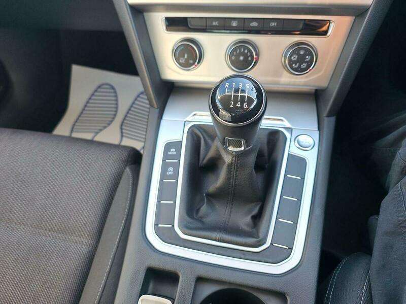 2017 VOLKSWAGEN PASSAT 2017 VOLKSWAGEN PASSAT