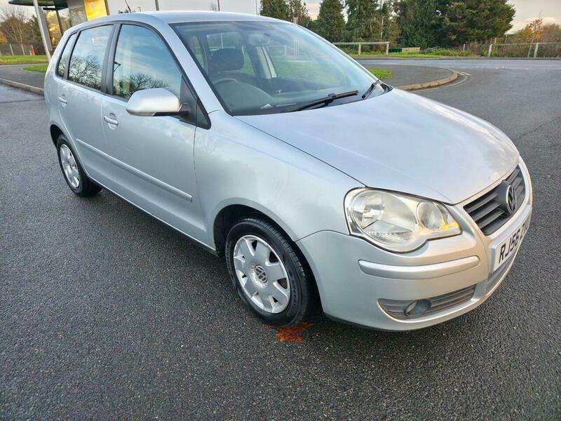A 2006 VOLKSWAGEN POLO 1.4 S 5dr A 2006 VOLKSWAGEN POLO 1.4 S 5dr