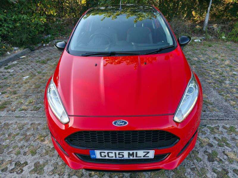 A 2015 FORD FIESTA 1.0T EcoBoost Zetec S Euro 6 (s/s) 3dr A 2015 FORD FIESTA 1.0T EcoBoost Zetec S Euro 6 (s/s) 3dr