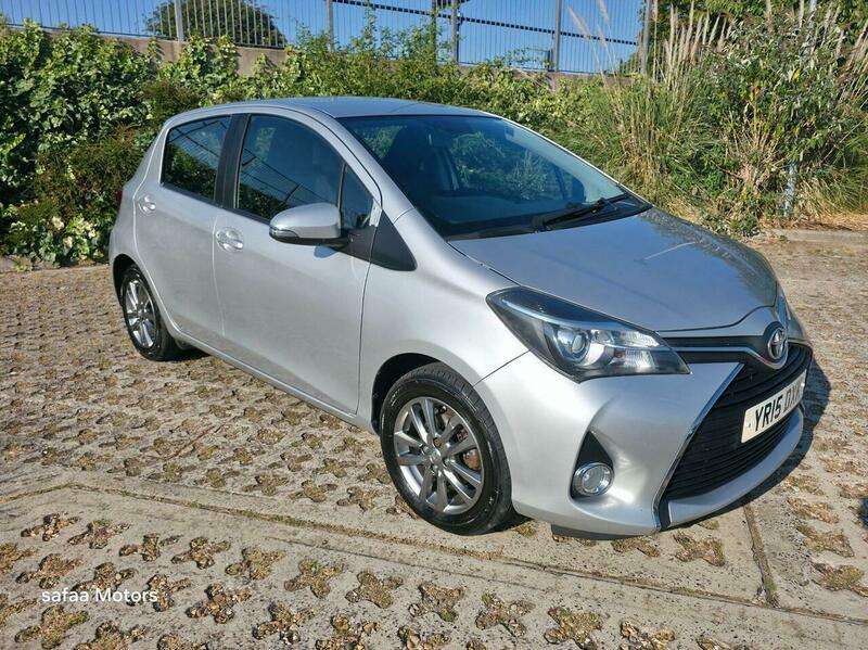 A 2015 TOYOTA YARIS 1.33 Dual VVT-i Icon Euro 5 5dr Euro 5 A 2015 TOYOTA YARIS 1.33 Dual VVT-i Icon Euro 5 5dr Euro 5