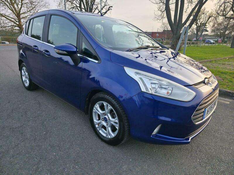 A 2016 FORD B-MAX 1.6 Zetec Powershift Euro 5 5dr A 2016 FORD B-MAX 1.6 Zetec Powershift Euro 5 5dr