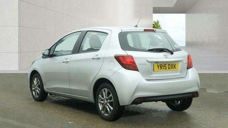2015 TOYOTA YARIS 2015 TOYOTA YARIS