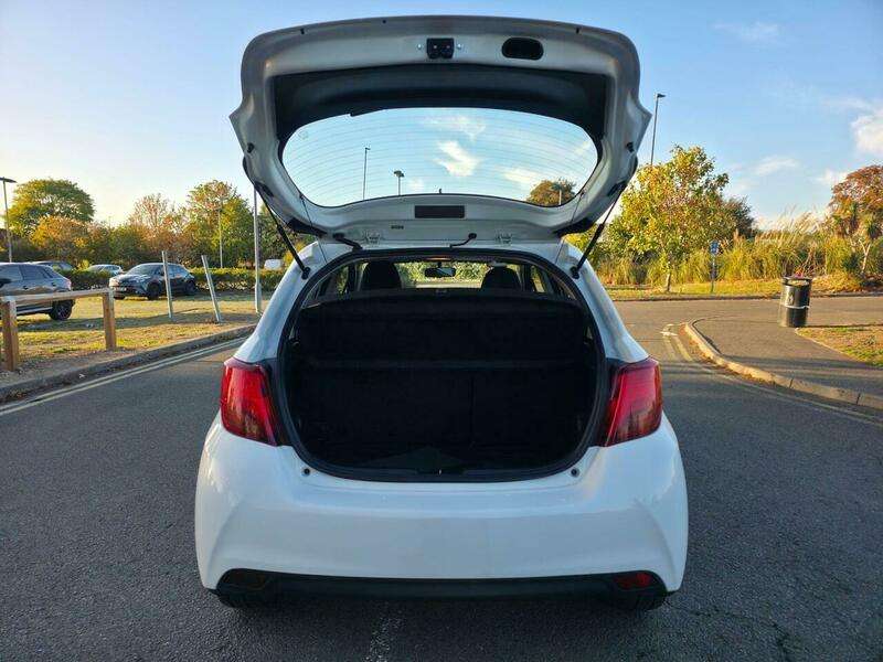 2015 TOYOTA YARIS 2015 TOYOTA YARIS