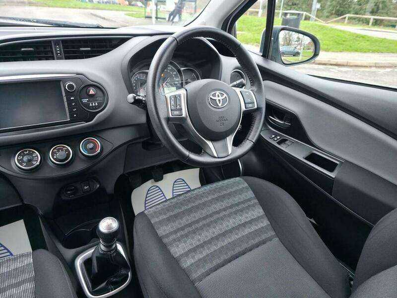 2016 TOYOTA YARIS 2016 TOYOTA YARIS