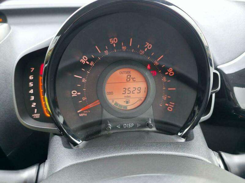 2014 TOYOTA AYGO 2014 TOYOTA AYGO