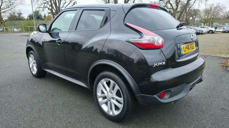 A 2014 NISSAN JUKE 1.6 Acenta Premium XTRON Euro 5 5dr A 2014 NISSAN JUKE 1.6 Acenta Premium XTRON Euro 5 5dr