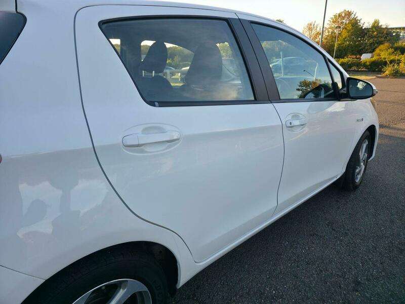 2015 TOYOTA YARIS 2015 TOYOTA YARIS