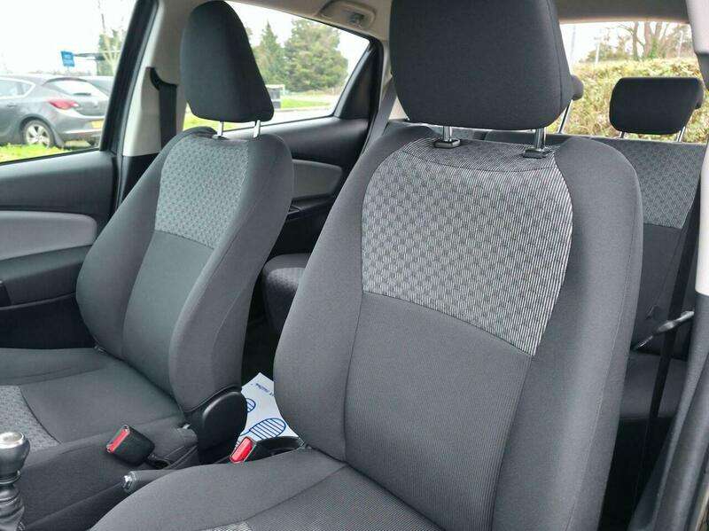 2014 TOYOTA YARIS 2014 TOYOTA YARIS