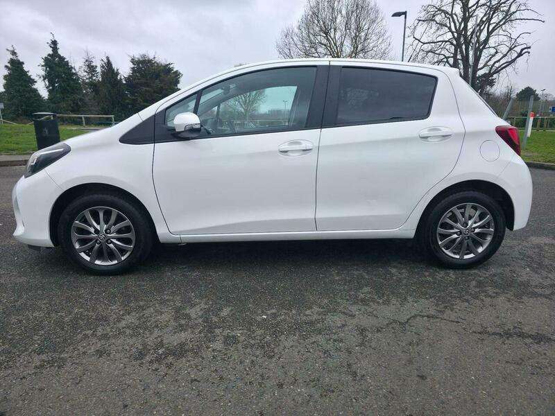 2016 TOYOTA YARIS 2016 TOYOTA YARIS