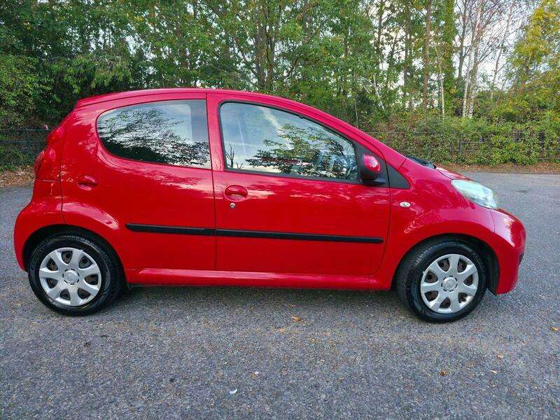 2010 PEUGEOT 107 2010 PEUGEOT 107