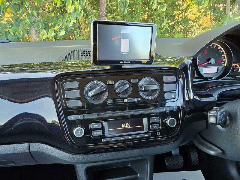 2015 VOLKSWAGEN UP 2015 VOLKSWAGEN UP