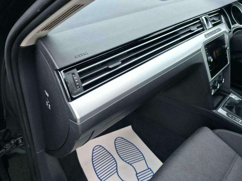 2018 VOLKSWAGEN PASSAT 2018 VOLKSWAGEN PASSAT