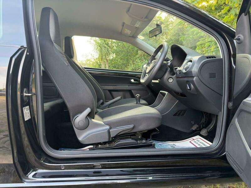 2016 VOLKSWAGEN UP 2016 VOLKSWAGEN UP
