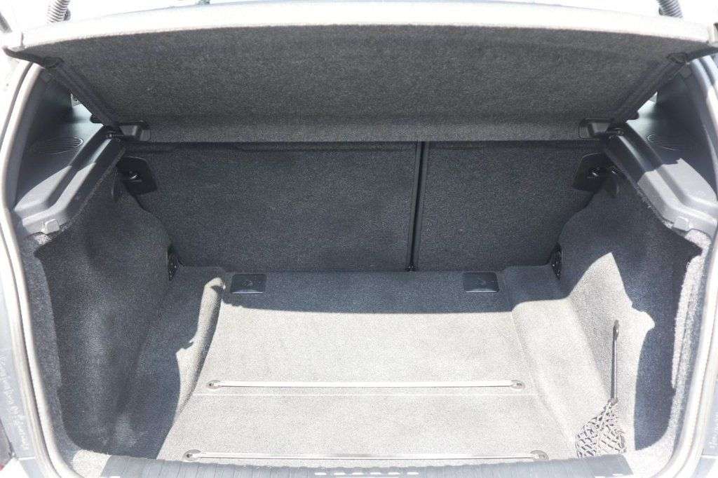 2010 BMW 1 SERIES 2010 BMW 1 SERIES