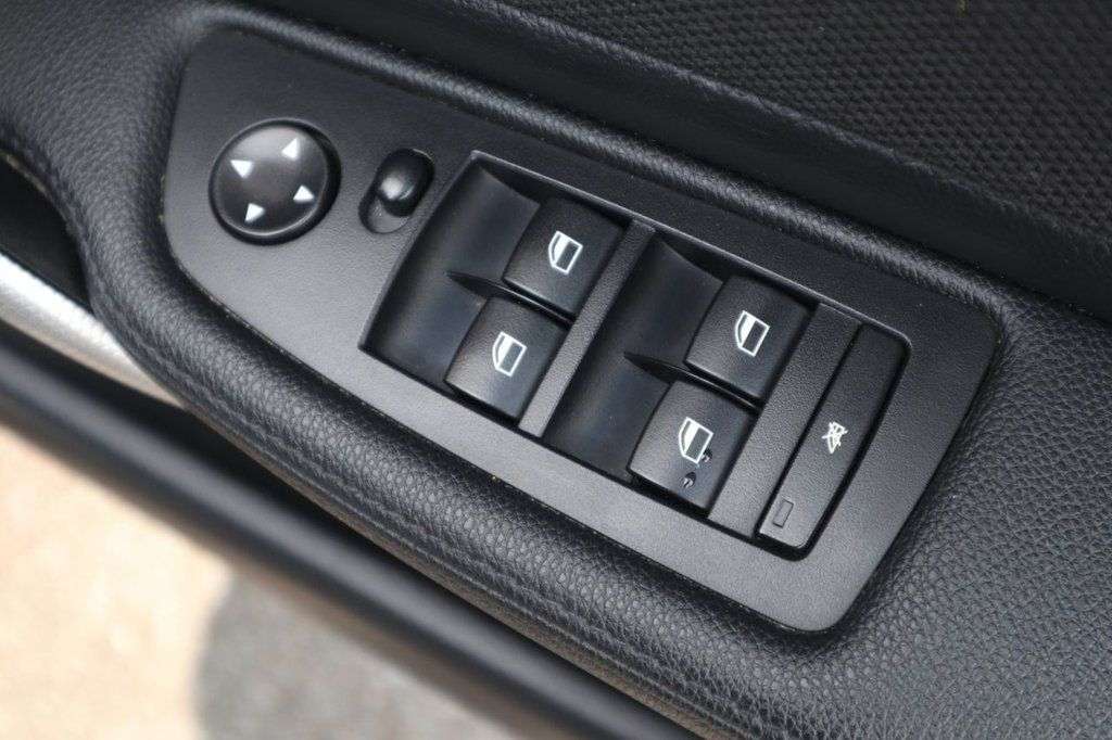 2010 BMW 1 SERIES 2010 BMW 1 SERIES