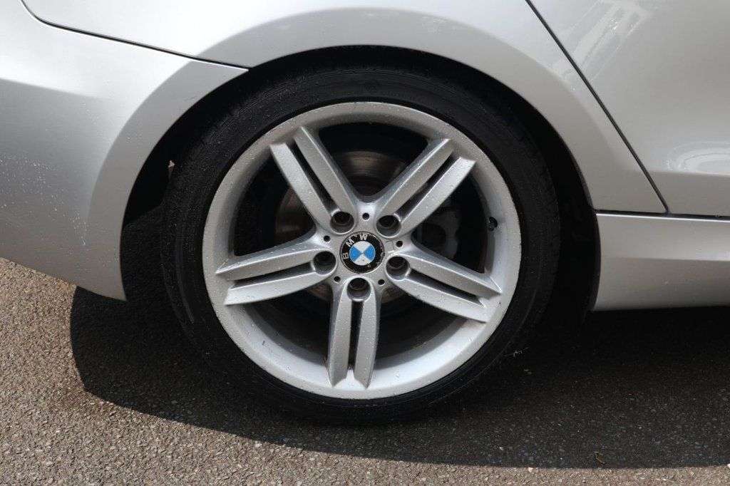 2010 BMW 1 SERIES 2010 BMW 1 SERIES