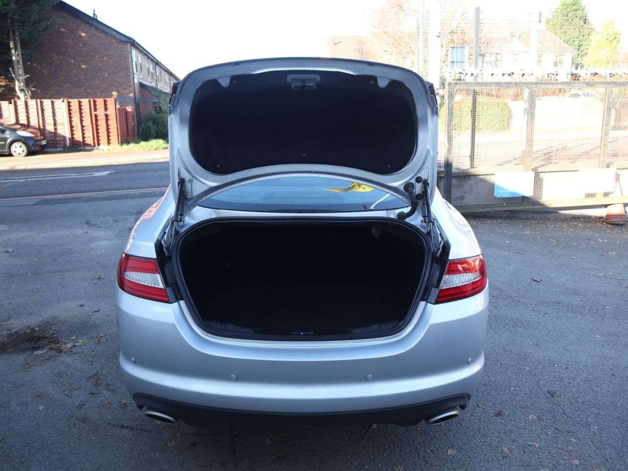 2012 JAGUAR XF 2012 JAGUAR XF