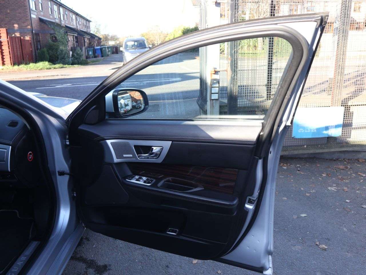 2012 JAGUAR XF 2012 JAGUAR XF