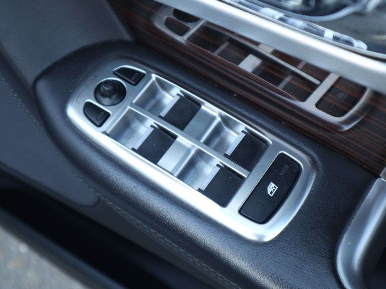 2012 JAGUAR XF 2012 JAGUAR XF