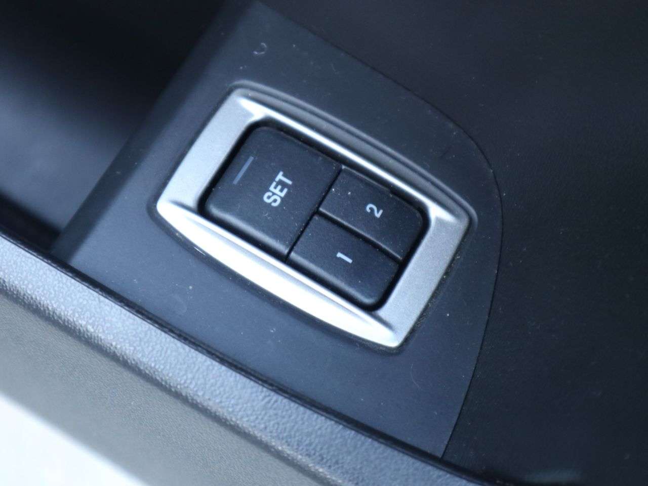 2012 JAGUAR XF 2012 JAGUAR XF