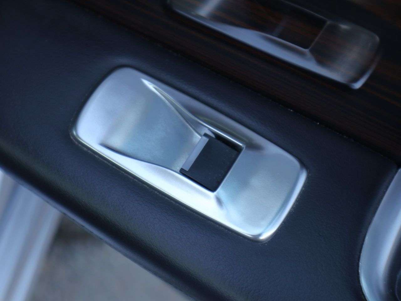 2012 JAGUAR XF 2012 JAGUAR XF