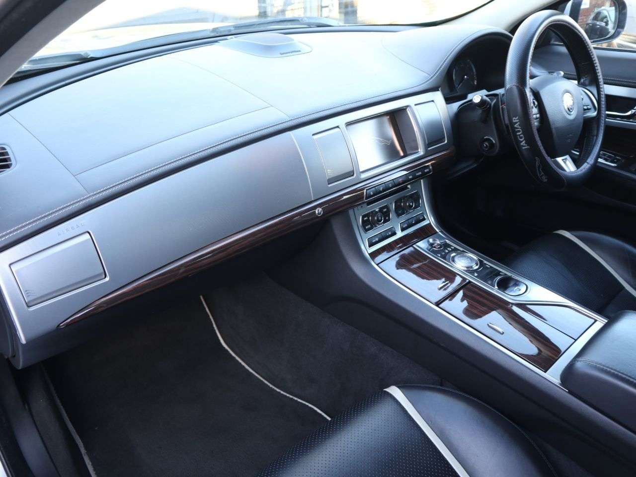 2012 JAGUAR XF 2012 JAGUAR XF