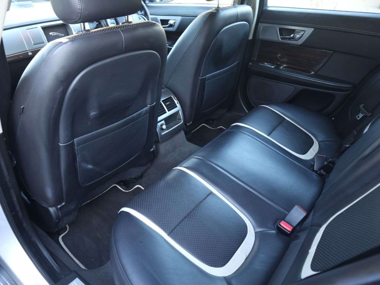 2012 JAGUAR XF 2012 JAGUAR XF