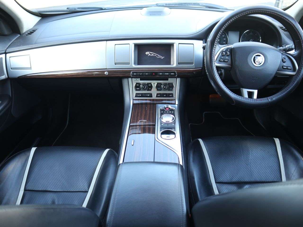 2012 JAGUAR XF 2012 JAGUAR XF