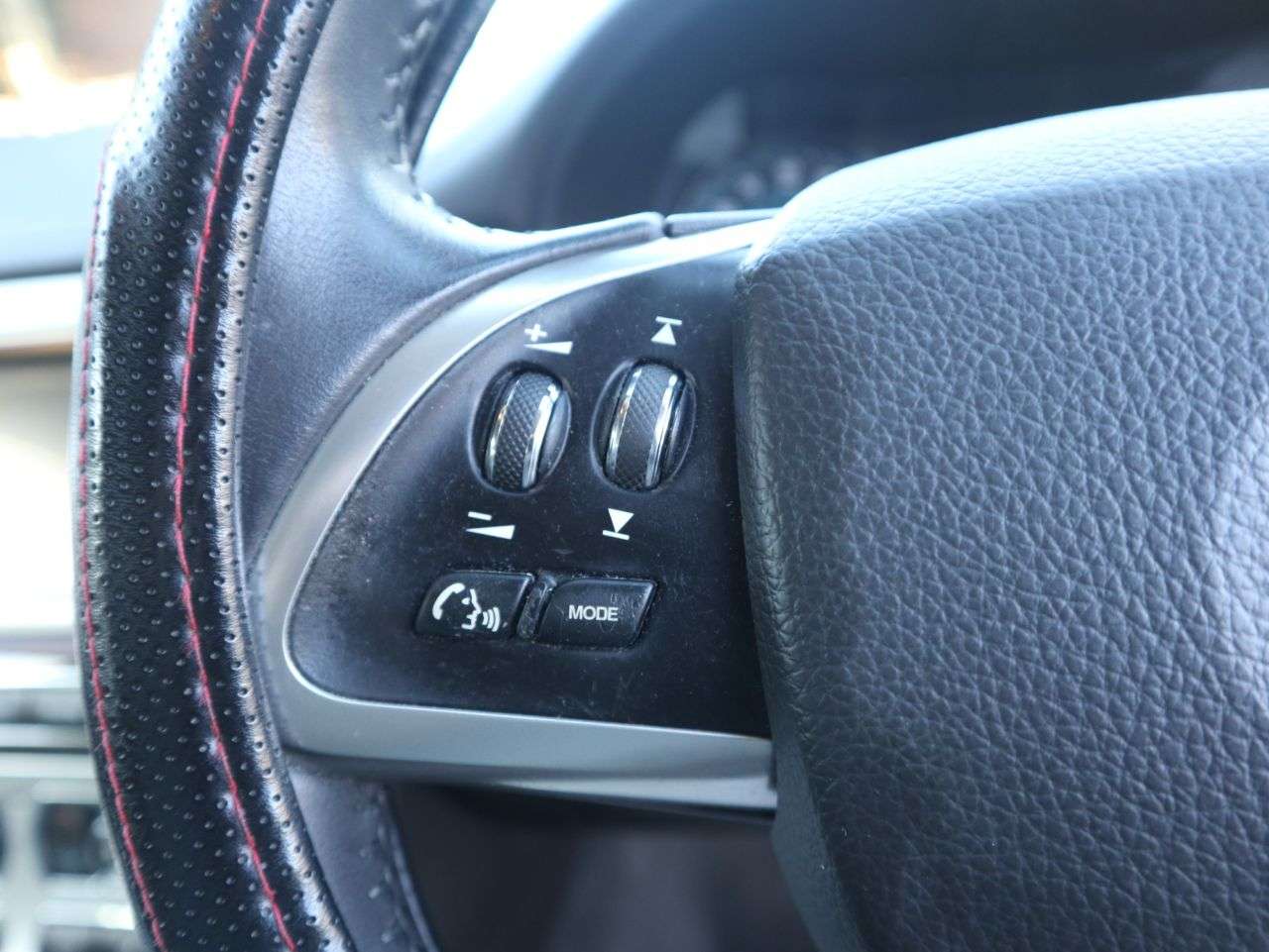 2012 JAGUAR XF 2012 JAGUAR XF