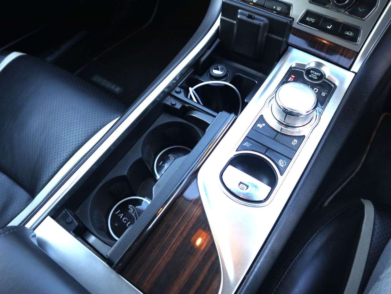 2012 JAGUAR XF 2012 JAGUAR XF