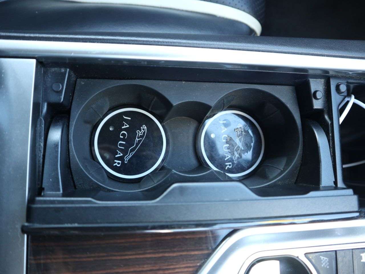 2012 JAGUAR XF 2012 JAGUAR XF