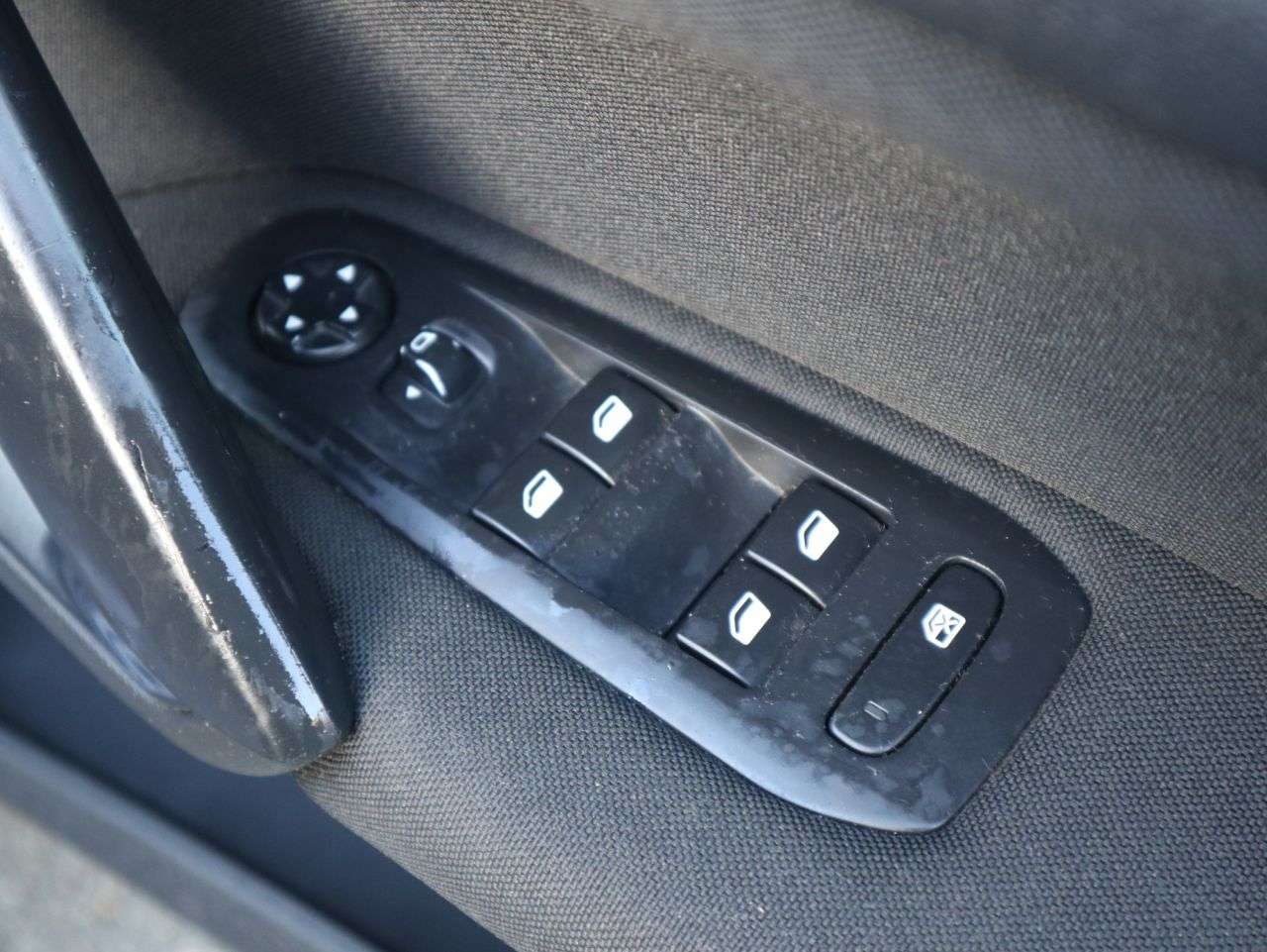 2014 PEUGEOT 308 2014 PEUGEOT 308