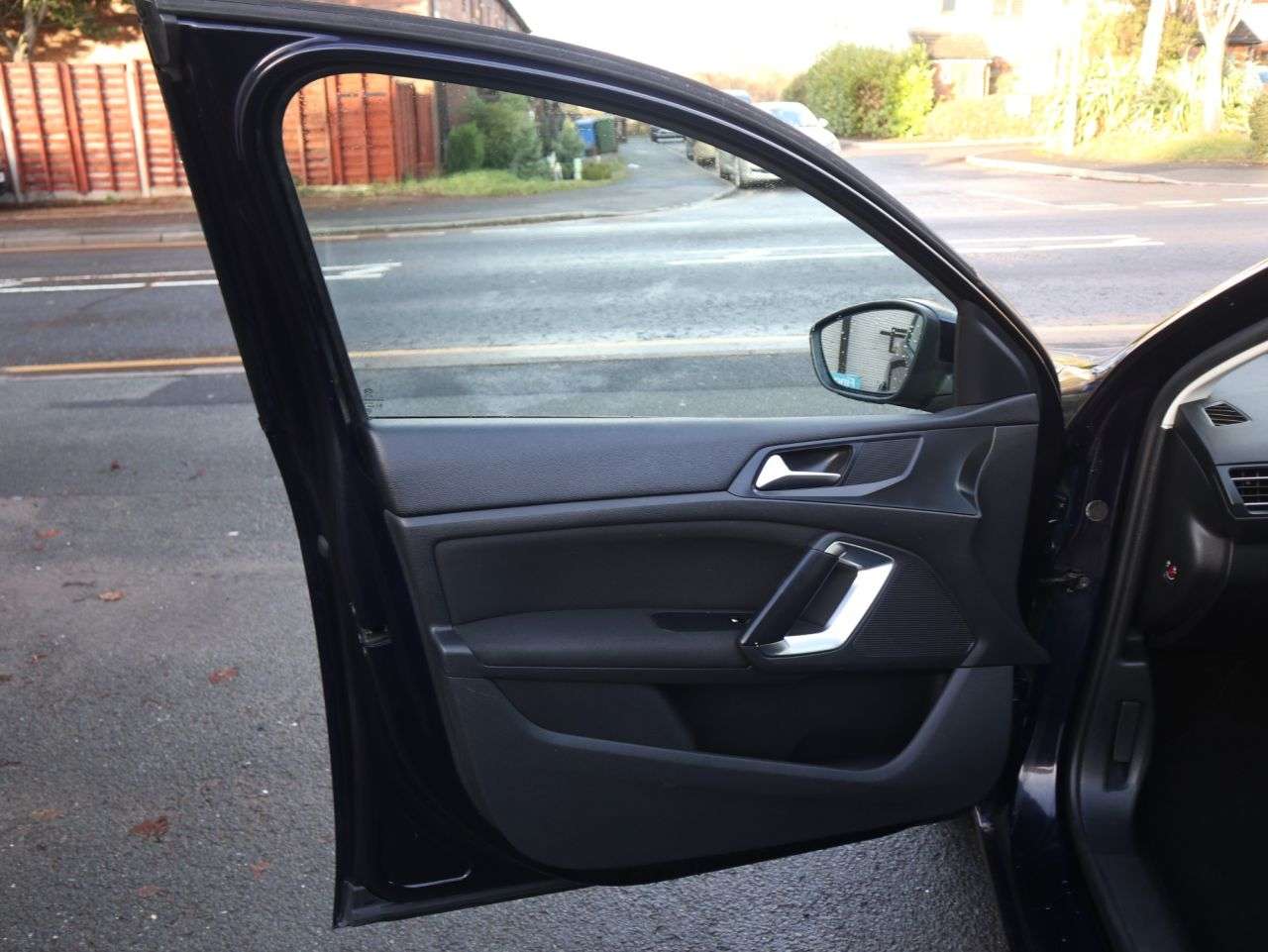 2014 PEUGEOT 308 2014 PEUGEOT 308