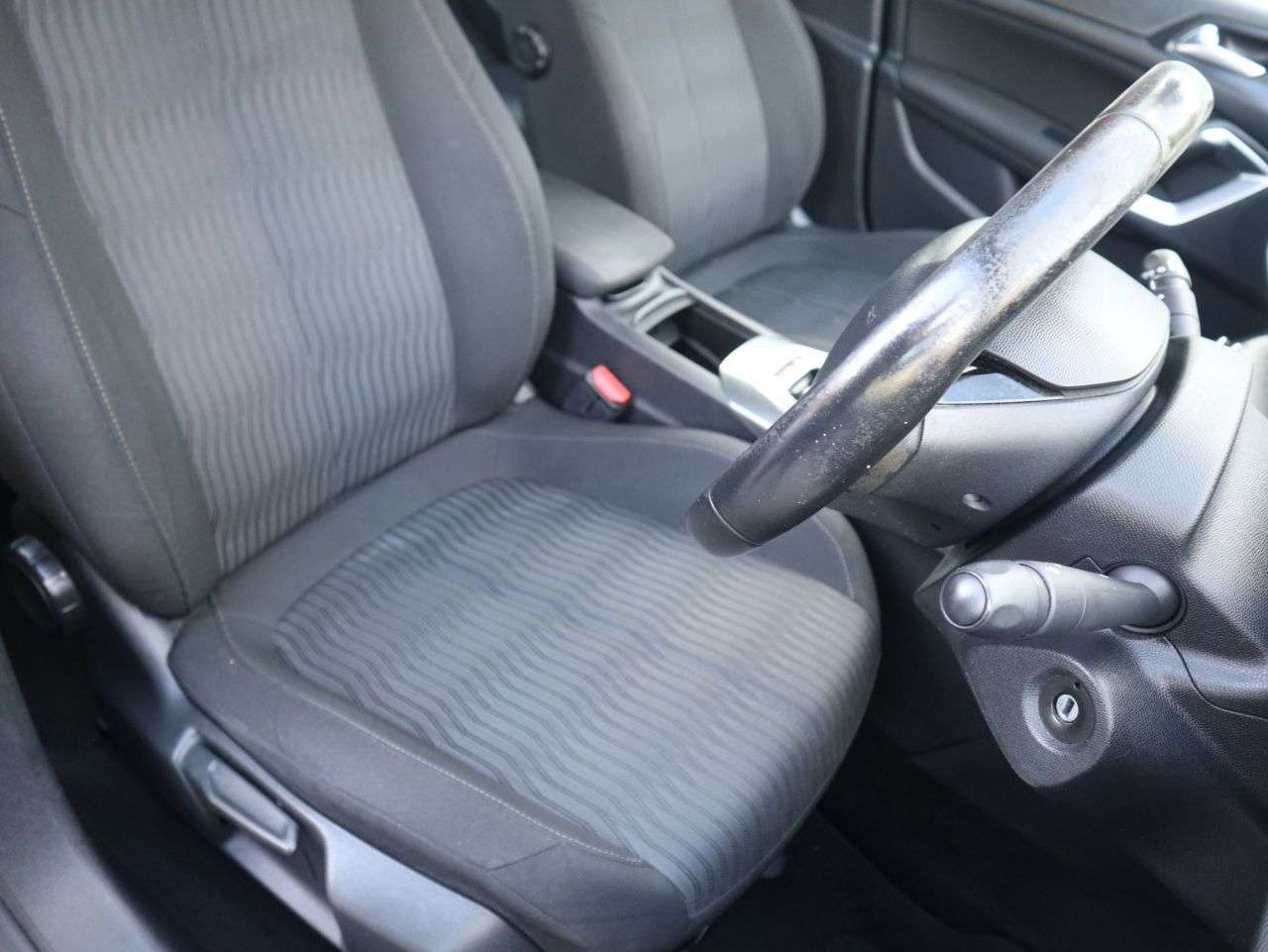 2014 PEUGEOT 308 2014 PEUGEOT 308