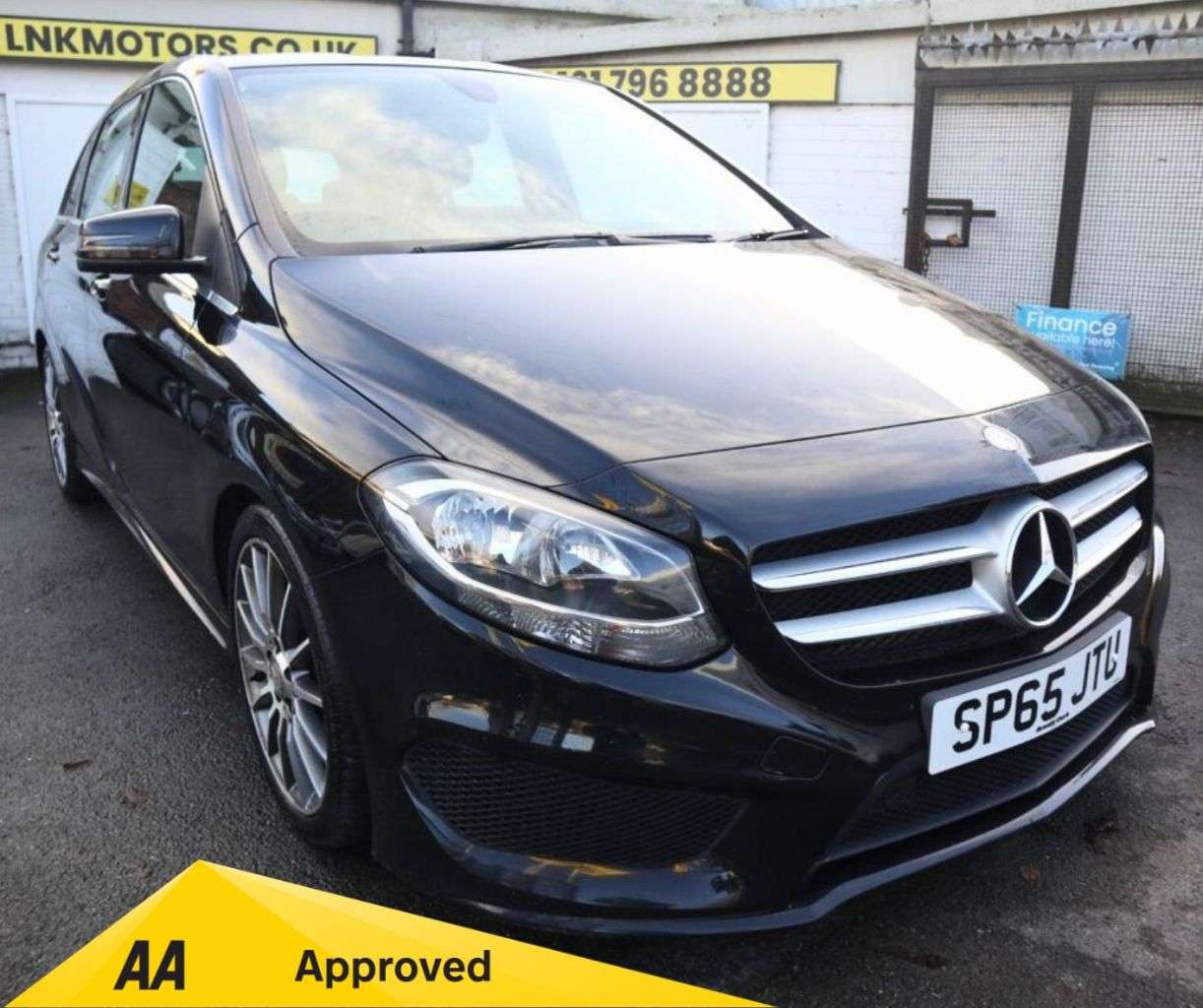 A 2015 MERCEDES-BENZ B-CLASS 1.5 B180 CDI AMG Line MPV 5dr Diesel Manual Euro 6 (s/s) (109 ps) *2 YEAR W A 2015 MERCEDES-BENZ B-CLASS 1.5 B180 CDI AMG Line MPV 5dr Diesel Manual Euro 6 (s/s) (109 ps) *2 YEAR W