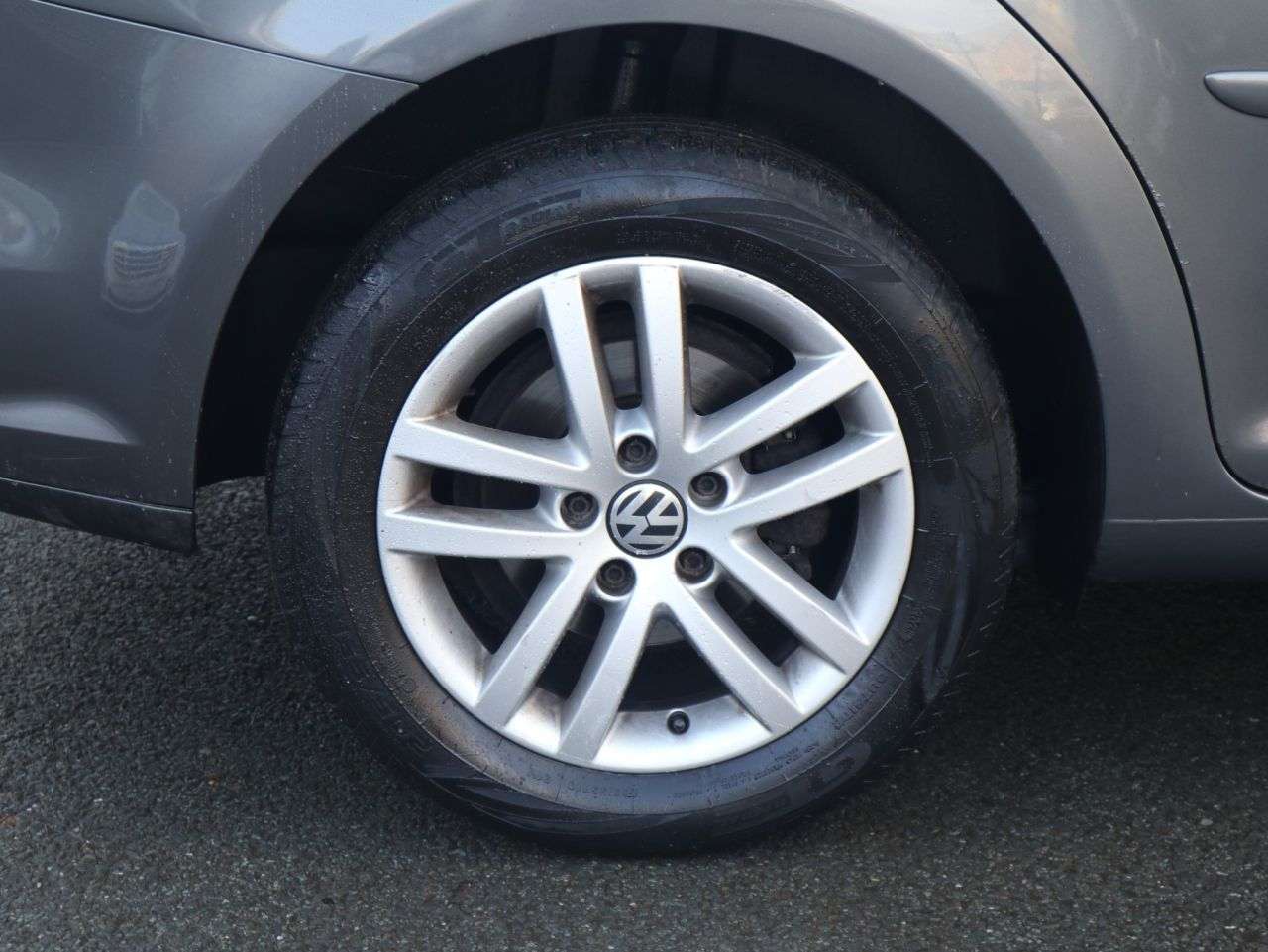 2013 VOLKSWAGEN TOURAN 2013 VOLKSWAGEN TOURAN