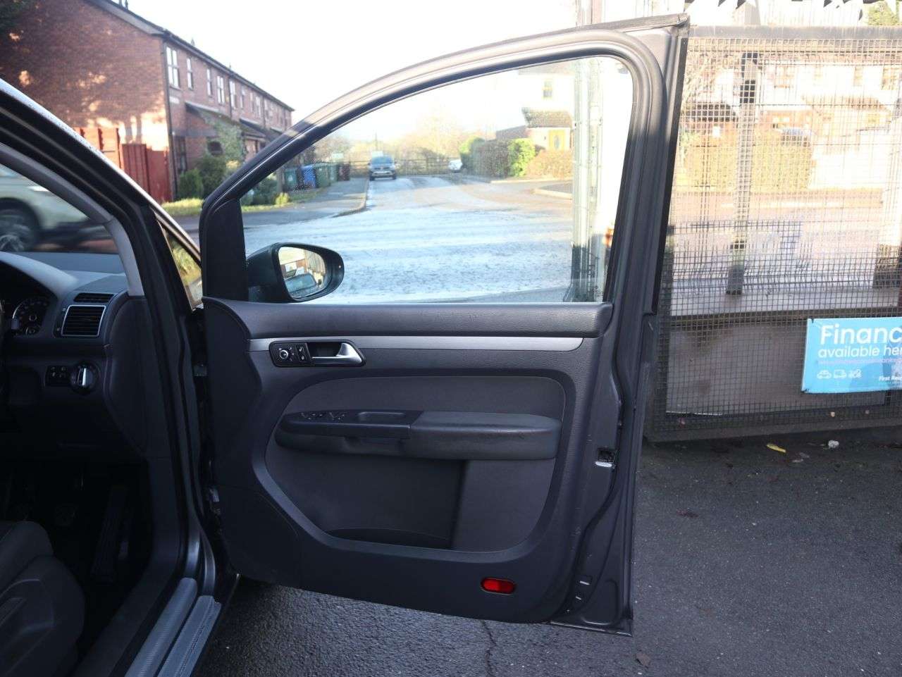 2013 VOLKSWAGEN TOURAN 2013 VOLKSWAGEN TOURAN