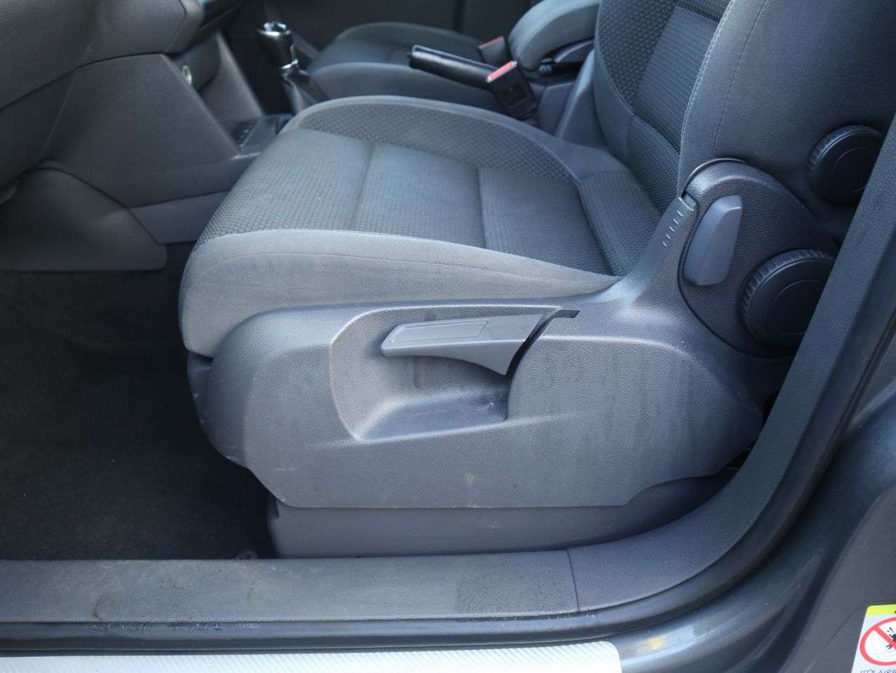 2013 VOLKSWAGEN TOURAN 2013 VOLKSWAGEN TOURAN