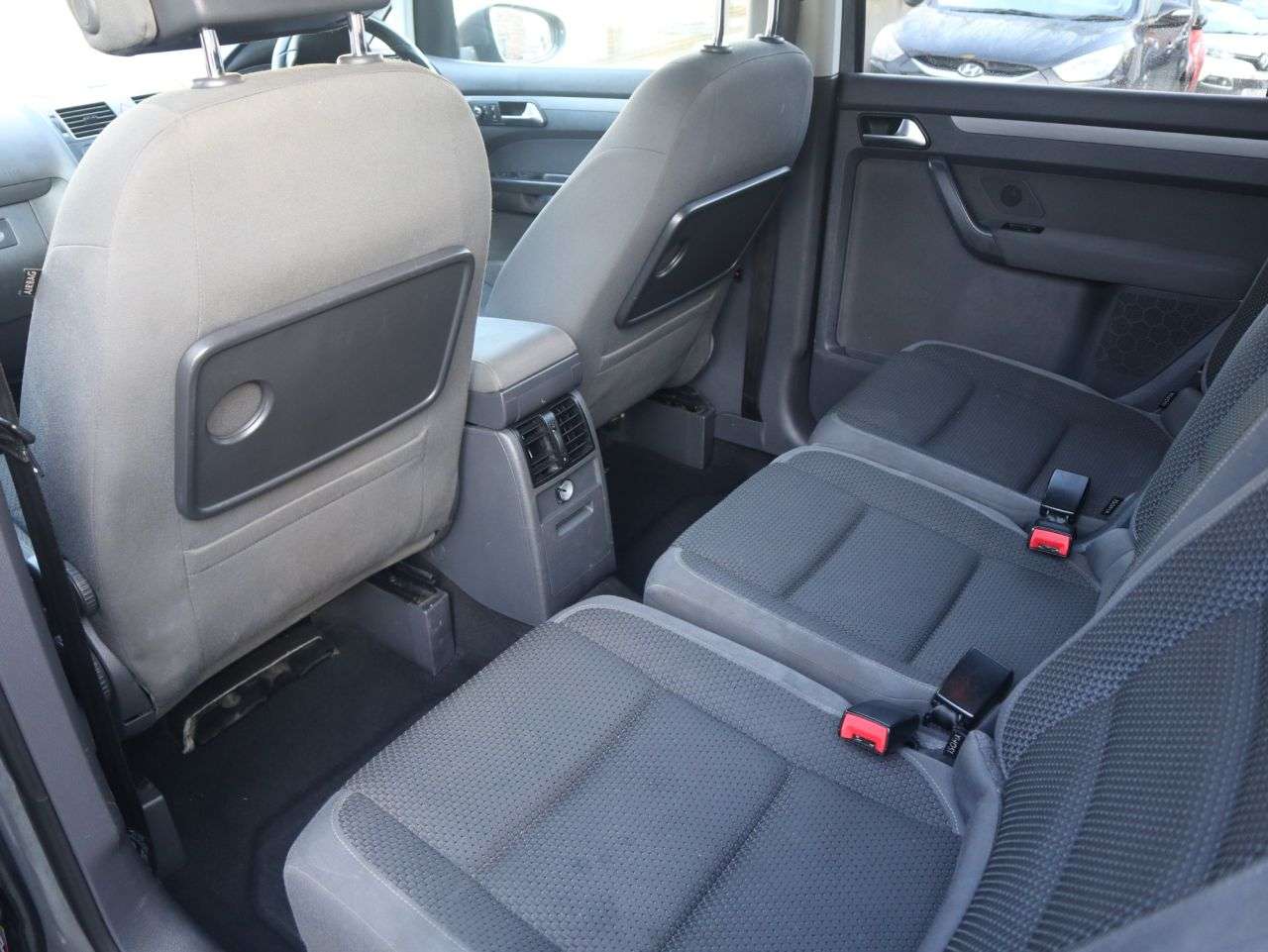 2013 VOLKSWAGEN TOURAN 2013 VOLKSWAGEN TOURAN