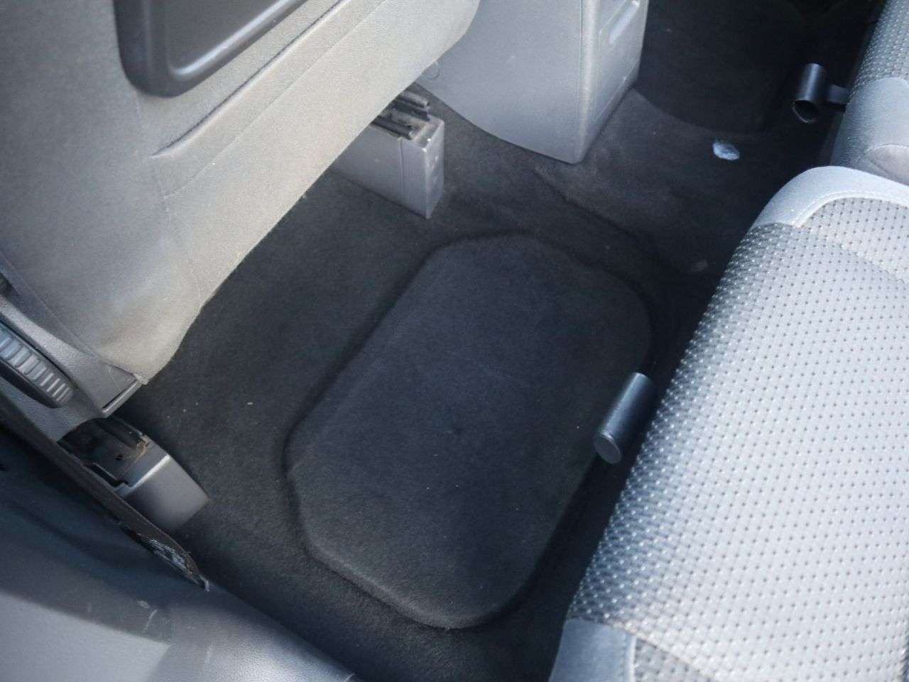 2013 VOLKSWAGEN TOURAN 2013 VOLKSWAGEN TOURAN