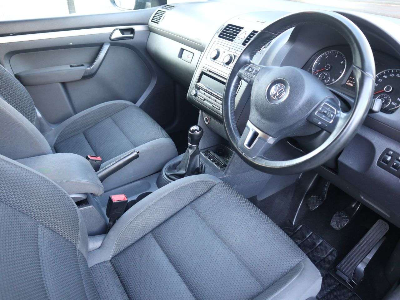 2013 VOLKSWAGEN TOURAN 2013 VOLKSWAGEN TOURAN