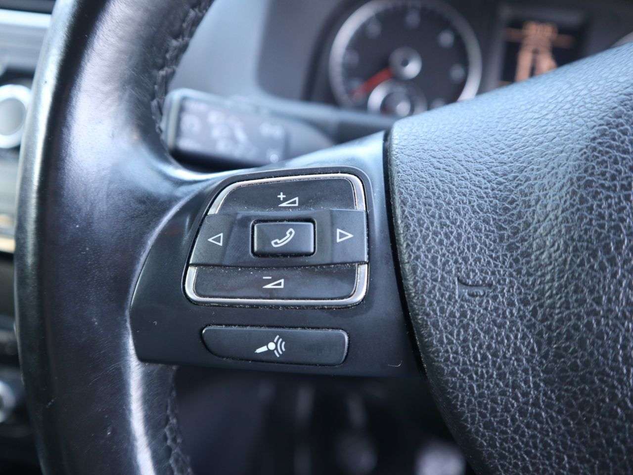 2013 VOLKSWAGEN TOURAN 2013 VOLKSWAGEN TOURAN