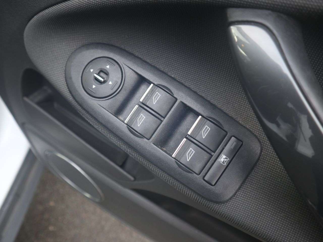 2011 FORD KUGA 2011 FORD KUGA