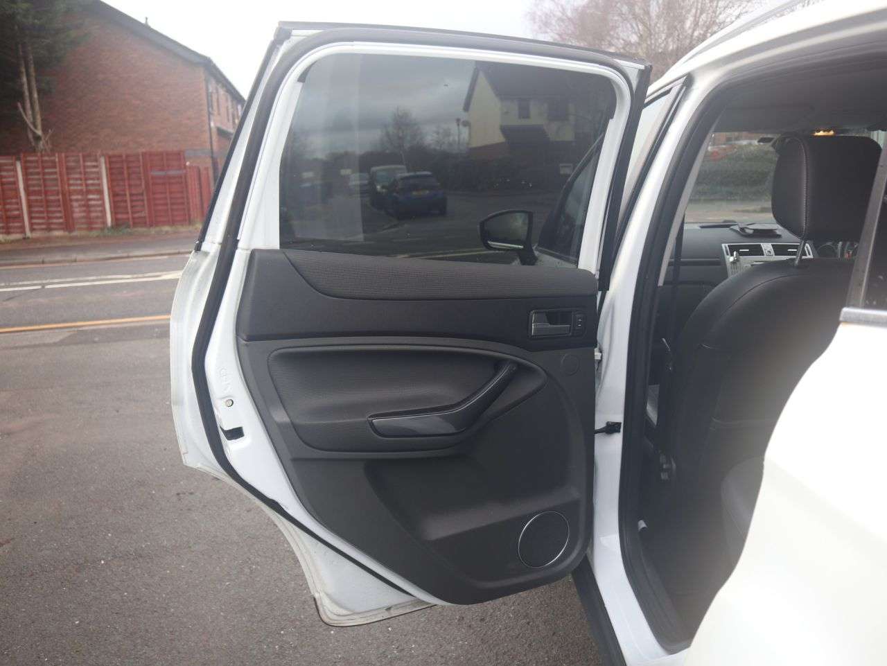 2011 FORD KUGA 2011 FORD KUGA