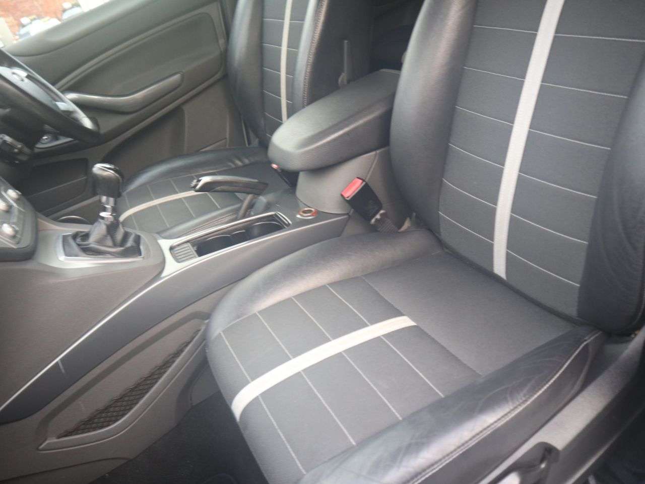 2011 FORD KUGA 2011 FORD KUGA