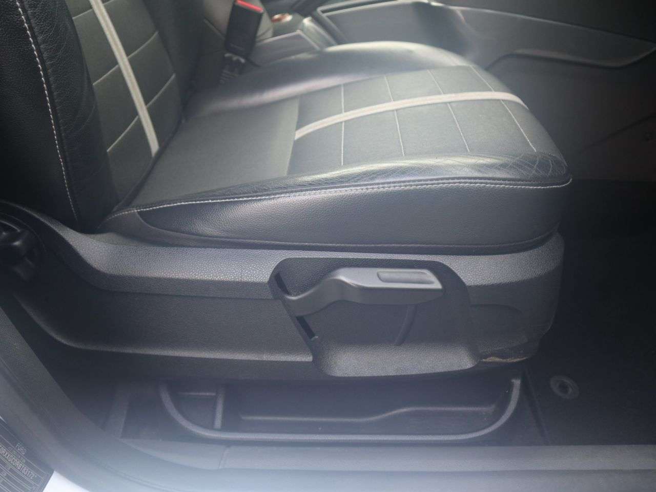 2011 FORD KUGA 2011 FORD KUGA